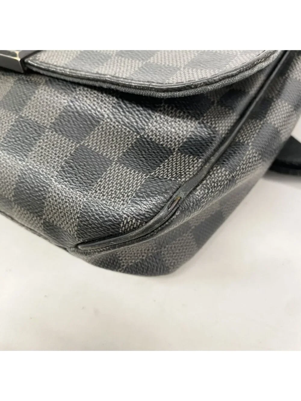 Louis Vuitton Shoulder Bag Damier Graphite District PM Gray Black
